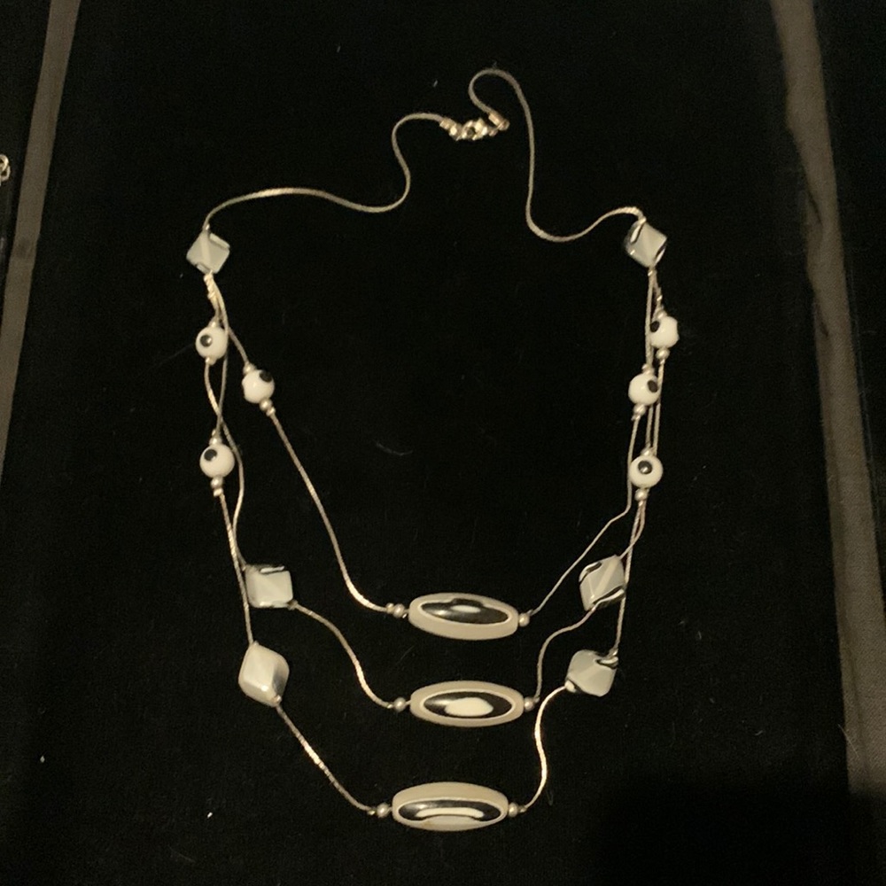Modern multi layered necklace